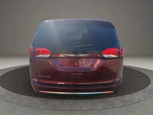 2019 Chrysler Pacifica Touring-L