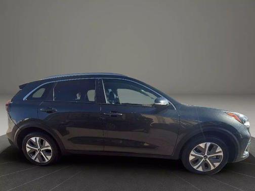 2022 Kia Niro EV S