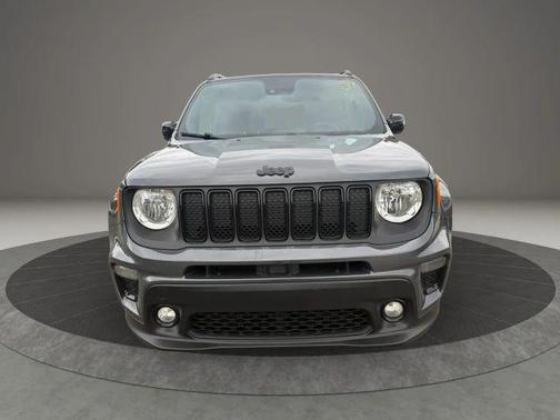 Gray 2022 Jeep Renegade Latitude