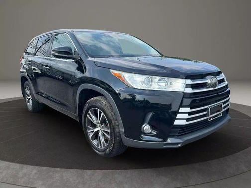 2017 Toyota Highlander LE Plus