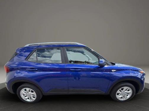 2020 Hyundai VENUE SEL