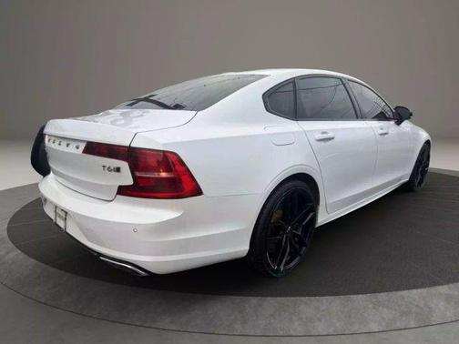 2020 Volvo S90 T6 R-Design