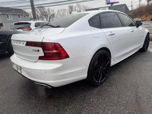 2020 Volvo S90 T6 R-Design