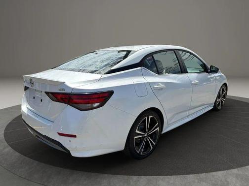 Aspen White 2021 Nissan Sentra SR