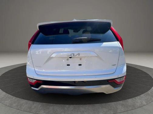 White 2023 Kia Niro EX Touring