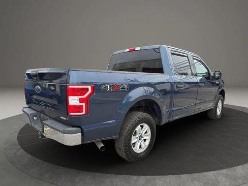 Blue 2018 Ford F-150 XLT