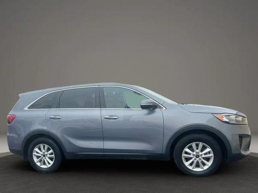 Silver 2020 Kia Sorento L