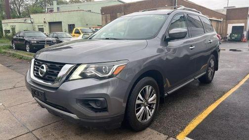 2019 Nissan Pathfinder S