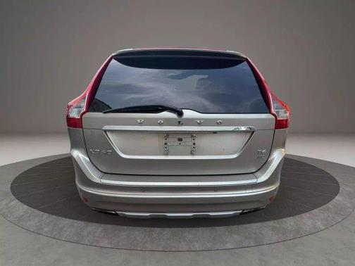 2016 Volvo XC60 T6 Drive-E
