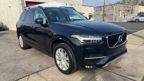 2016 Volvo XC90 T6 Momentum