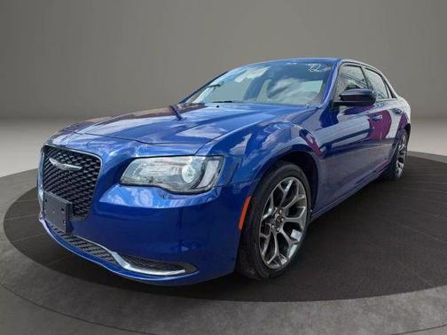 2018 Chrysler 300 Touring