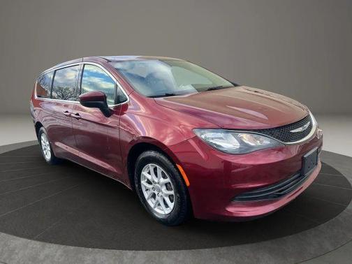 2017 Chrysler Pacifica LX