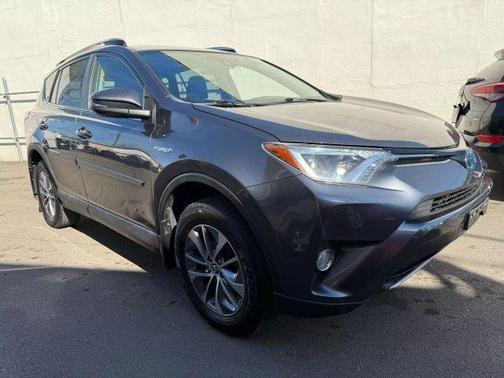 2018 Toyota RAV4 Hybrid XLE