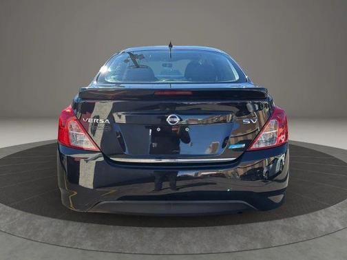 2015 Nissan Versa 1.6 SV