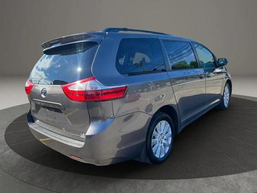 Gray 2017 Toyota Sienna LE
