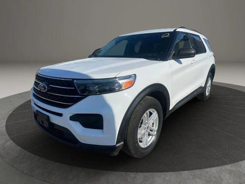 White 2020 Ford Explorer XLT