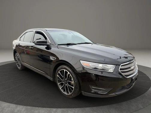 2018 Ford Taurus SEL