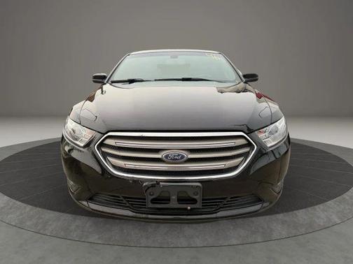 2018 Ford Taurus SEL