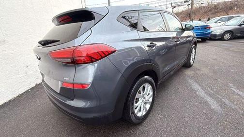 2021 Hyundai TUCSON SE