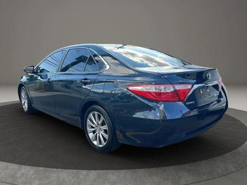 2016 Toyota Camry Hybrid XLE