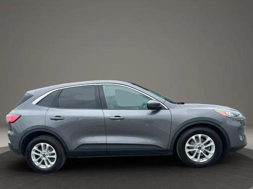 Gray 2021 Ford Escape SE