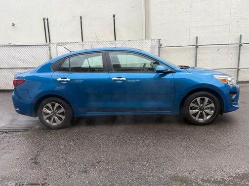 2022 Kia Rio S