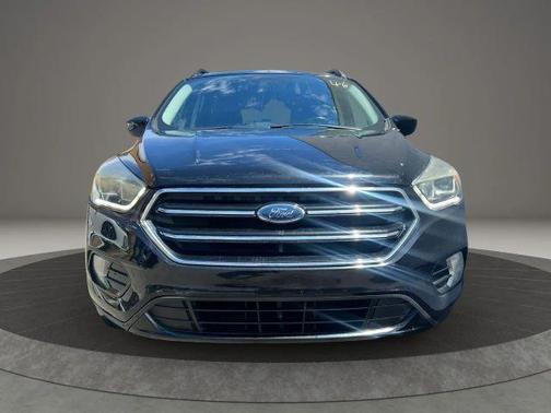 Black 2019 Ford Escape SE