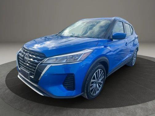 2022 Nissan Kicks SV