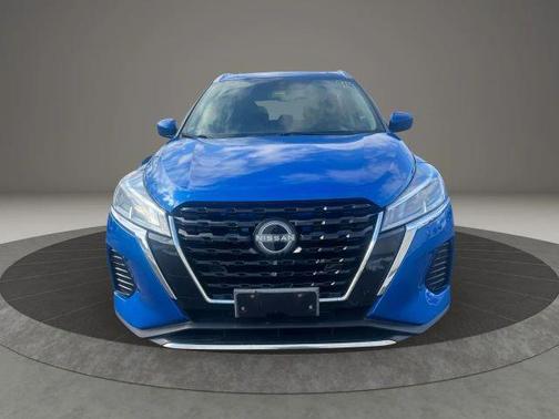 2022 Nissan Kicks SV