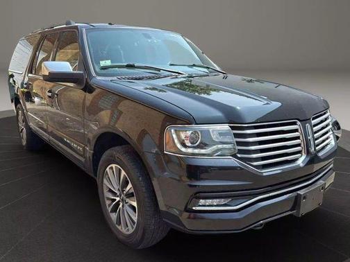 2016 Lincoln Navigator L Select