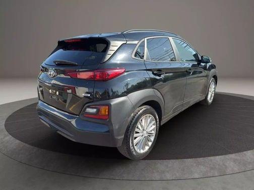 2021 Hyundai KONA SEL