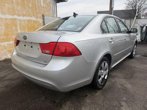 2009 Kia Optima LX