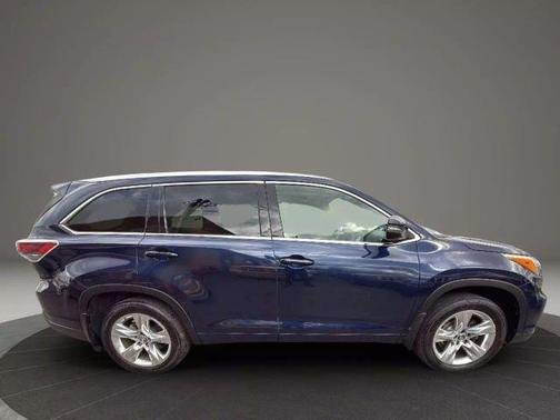 2016 Toyota Highlander Limited Platinum