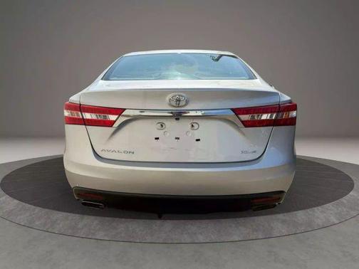 2014 Toyota Avalon XLE
