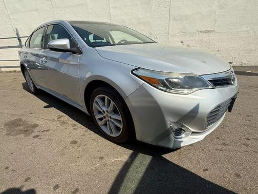 2014 Toyota Avalon XLE