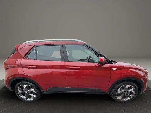 2021 Hyundai VENUE SEL