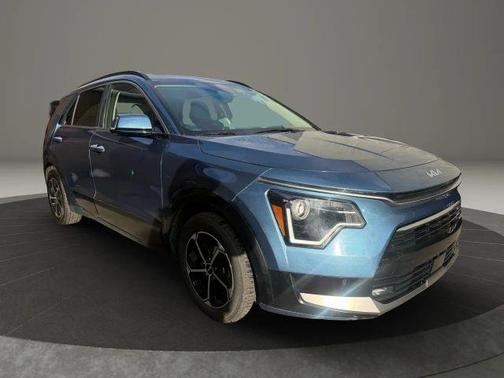 2023 Kia Niro SX