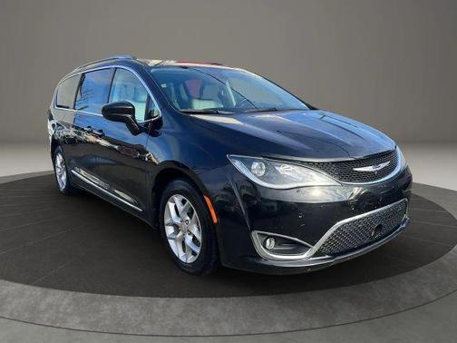 2019 Chrysler Pacifica Touring-L Plus