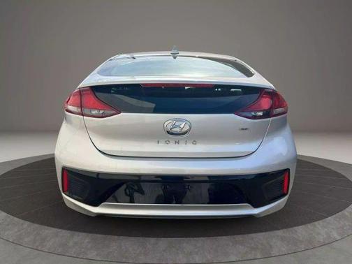 2018 Hyundai IONIQ Hybrid Blue