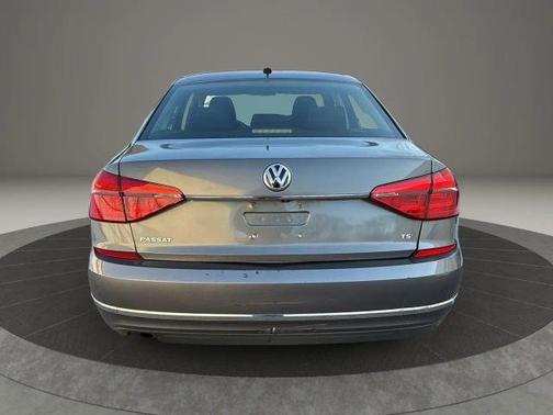 2016 Volkswagen Passat 1.8T S