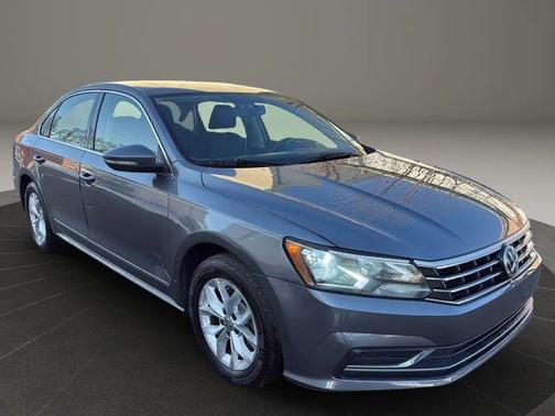 2016 Volkswagen Passat 1.8T S