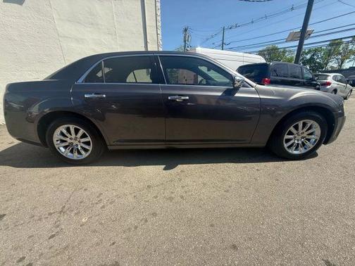 2014 Chrysler 300C Base