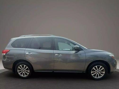 2015 Nissan Pathfinder SV