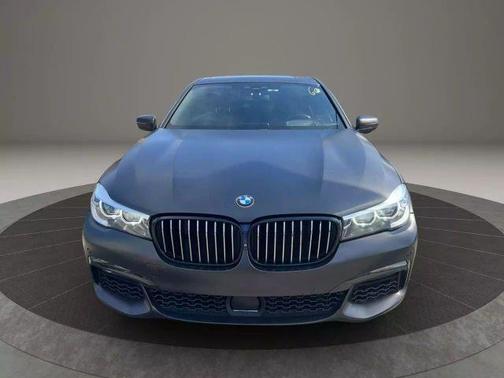 2018 BMW 740e xDrive iPerformance