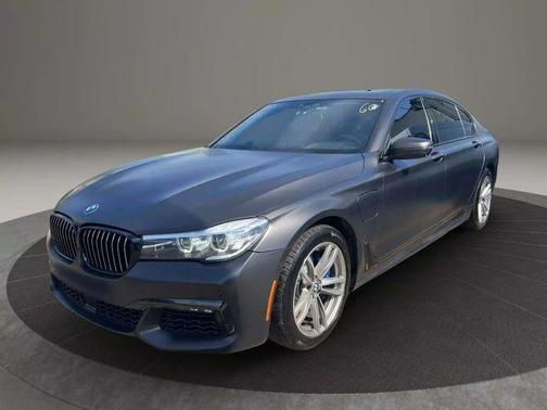 2018 BMW 740e xDrive iPerformance