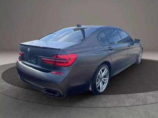 2018 BMW 740e xDrive iPerformance