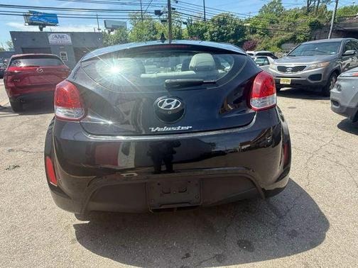 2014 Hyundai Veloster Base