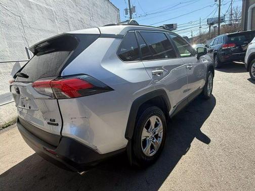 2023 Toyota RAV4 Hybrid LE