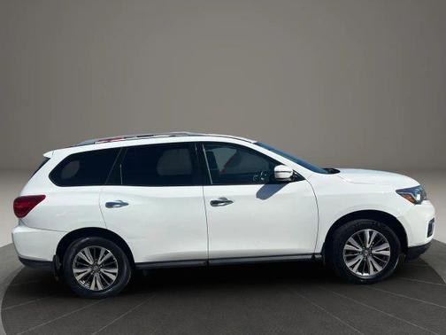 Glacier White 2019 Nissan Pathfinder S