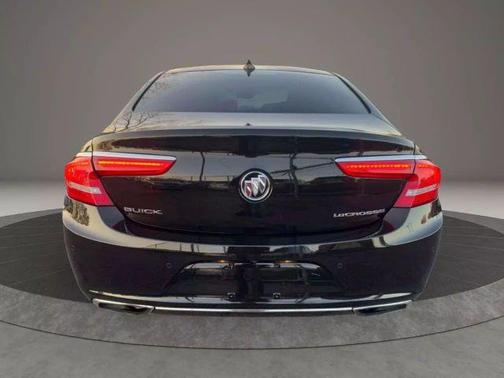 2017 Buick LaCrosse Essence